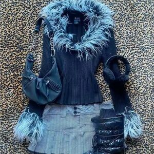 Black and Gray Faux Fur Trim Sweater Set